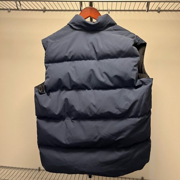 Canada Goose Down Vest (Navy, L) – Excellent Cond. - Picture 2 of 3